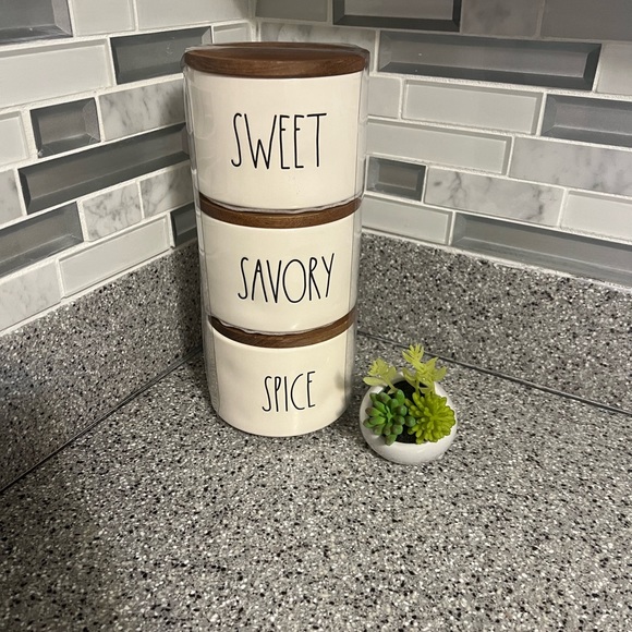 Other - Rae Dunn Spice Containers